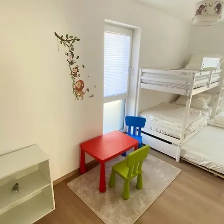 Strahlende Erdgeschoss-wohnung Im Neubau Naehe Legoland アパート